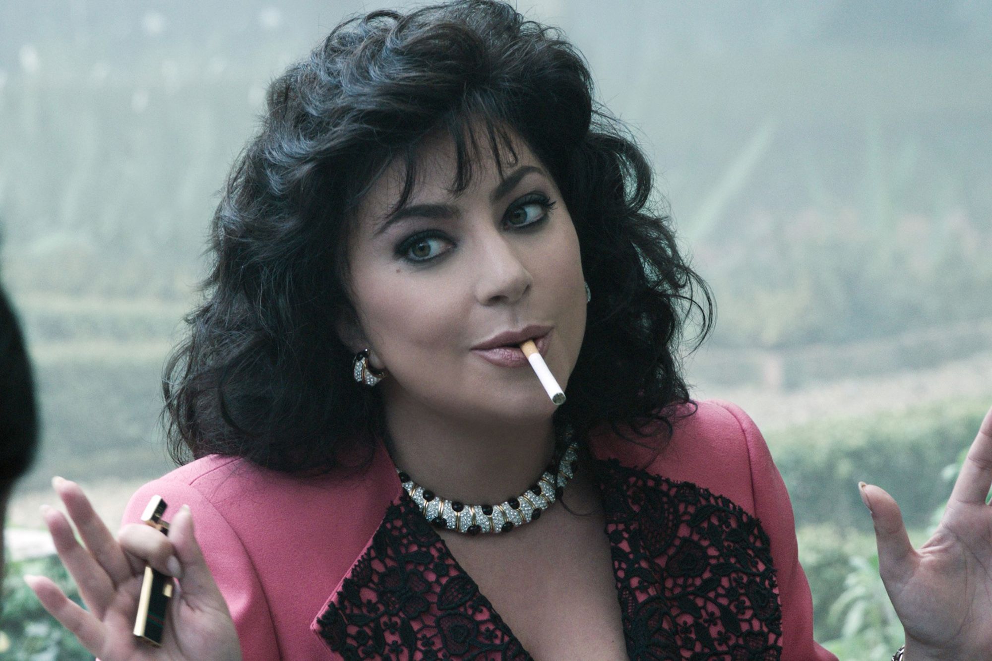 House of Gucci è un film che non sa scegliere tra ambizione e insolenza