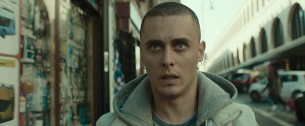 La Terra dell’Abbastanza, un film che mostra una storia e ne racconta un’altra