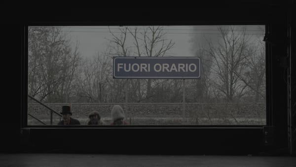 Natale fuori orario | le notti emiliane di Capossela in uno show fantasma