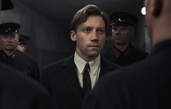 Cannes 78 | Two Prosecutors di Sergei Loznitsa: la dittatura come teatro dell’assurdo