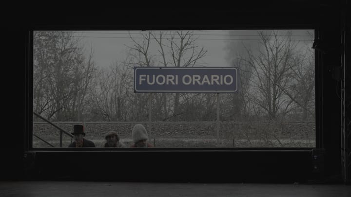 Natale fuori orario | le notti emiliane di Capossela in uno show fantasma